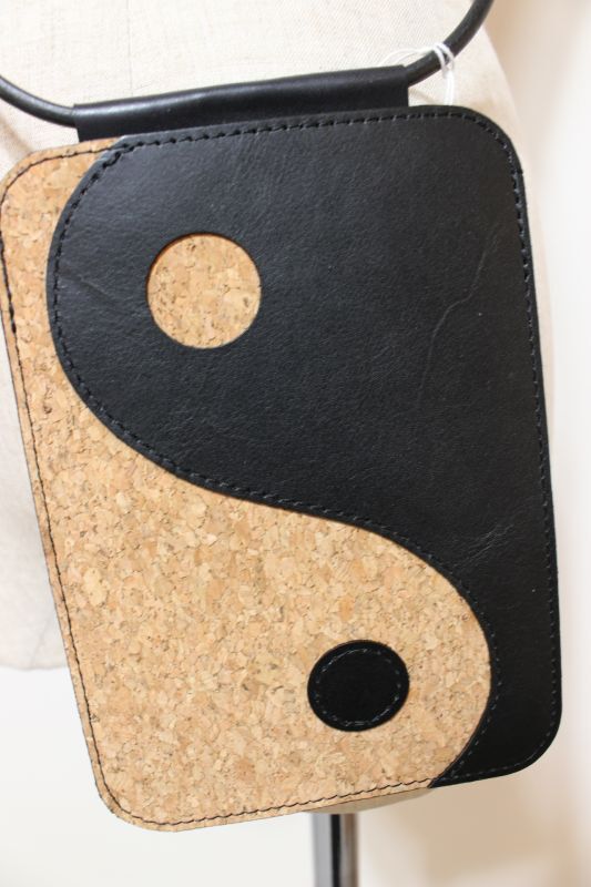 DECO depuis 1985 LEATHER YINYANG PASS CASE - mousses